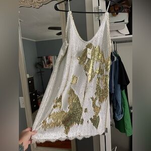 Short dress